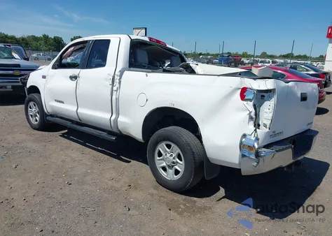2011 Toyota Tundra Double Cab Sr5 z USA, uszkodzony, nr VIN 5TFUW5F13BX186852